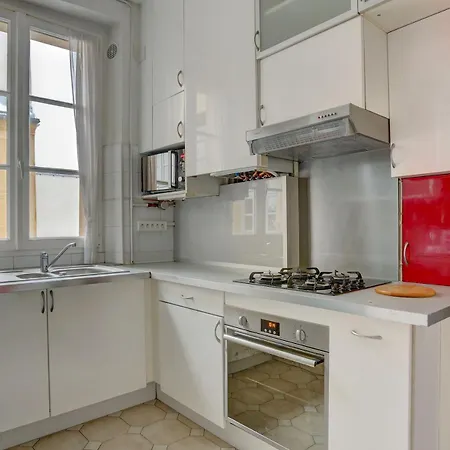 La Chapelle Royale - *